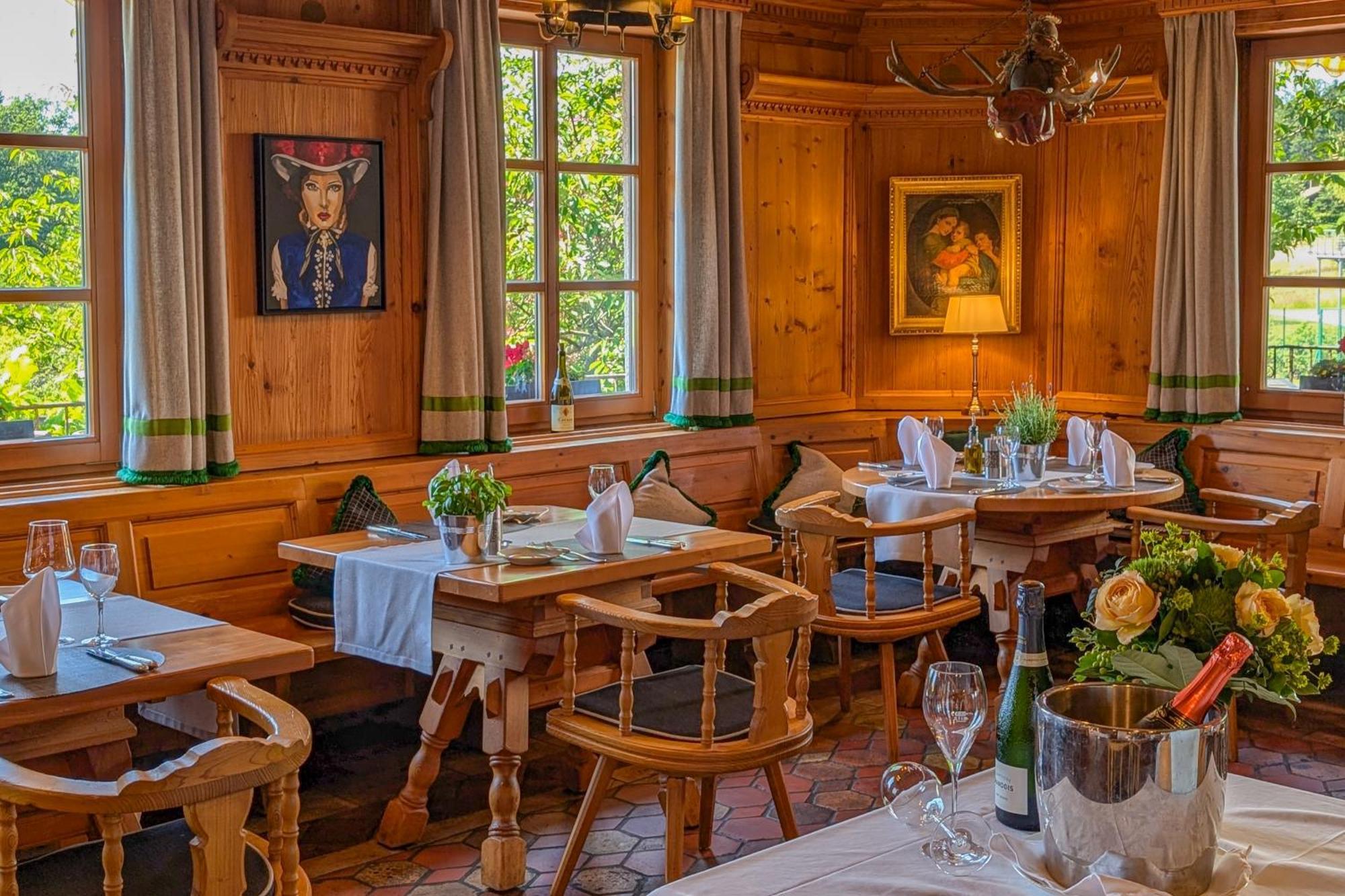 Hotel Restaurant Vinothek Lamm Bad Herrenalb Exterior photo
