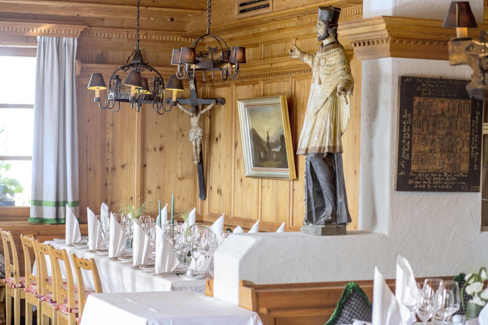 Hotel Restaurant Vinothek Lamm Bad Herrenalb Exterior photo
